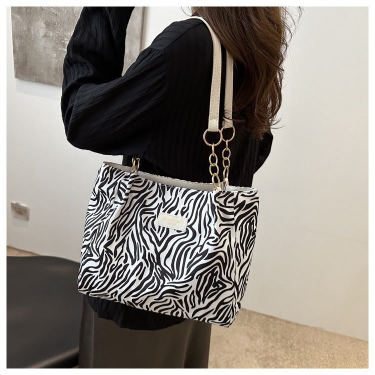 Women's Nylon Shoulder Bag Animal Printing Large Capacity and Tote Bag For Teen Girls