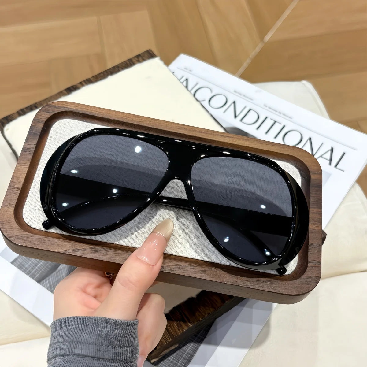 European and American retro style men's and women's fashionable sunglasses trend versatile summer sun shading and UV protection