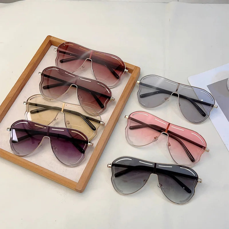 Oversized One-Piece Sunglasses Women Big Frame 2025 Vintage Special-Shaped Sun Glasses For Ladies UV400
