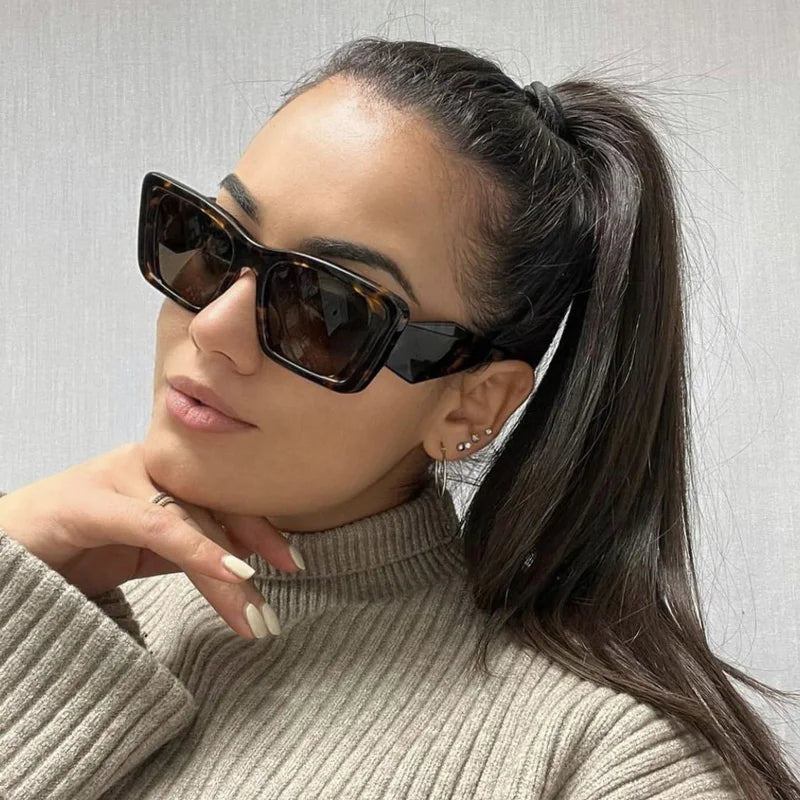Square Retro Sunglasses Women Men Brand Designer Vintage Sun Glasses Female Male Fashion Shades Mirror Travel Oculos De Sol