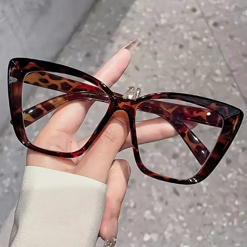 Fashionable Cat-Eye Glasses with Transparent Lenses